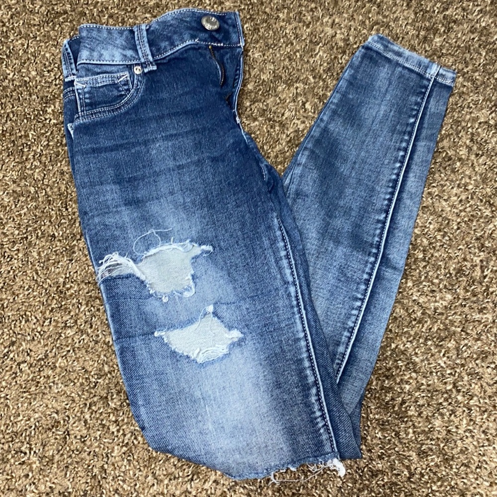 Ripped Skinny Jeans.